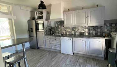 Maison rénovée proche centre ville - Foto 3, stove, dishwasher