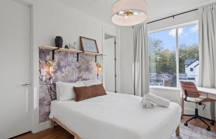 Brand New Low-Allergen Retreat with Hot Tub - Foto 30