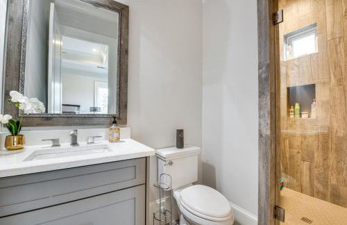 Sprawling Suwanee Home Theater, Pool, Hot Tub! - Foto 26