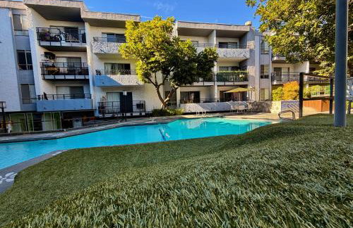 Hollywood Studio with Pool, Parking, Gym & Sign View - Foto 56