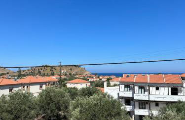 Anestis House - Photo 2