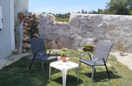 Vikou House - Nestled in One of Zakynthos Oldest Villages A Tranquil Retreat Close to Renowned Beaches Offering Authentic Zakynthian Hospitality By Villa Mana Gers - Foto 10