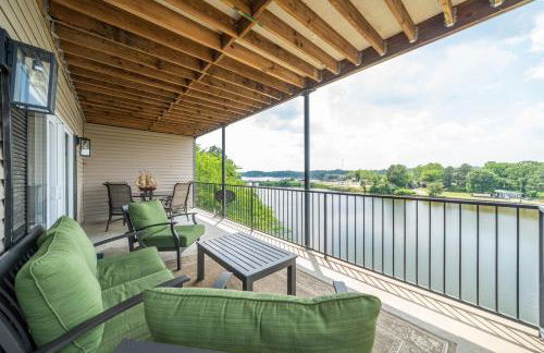 Natalie's Nook, Lake Hideaway near Downtown Fun! - Foto 19