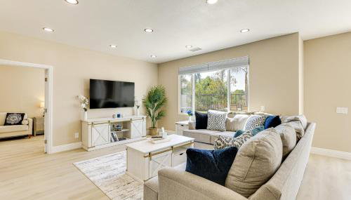 Mtn-View Gem w/ Private Yard: Luxe Beaumont Home - Foto 1
