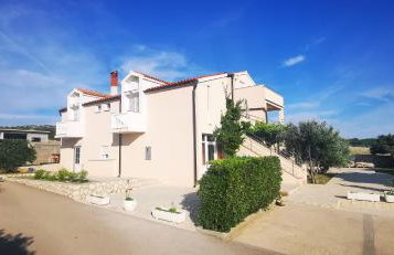 Apartments Marin, Kolan, Mandre, Pag - Photo 10