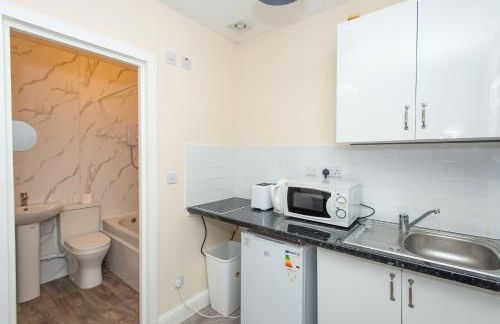 Saffron Studios - Photo 9