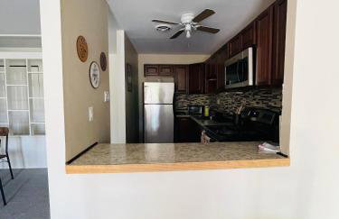 Large 2BR2BA Apartment Ideal for Long Stays - Foto 13
