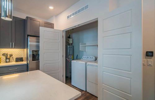 Modern 1BR Kierland Commons, TPC Golf, Pool, Gym, W-D - Foto 22