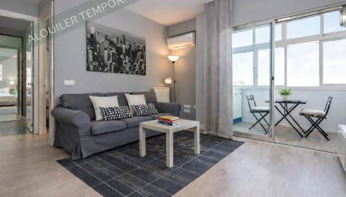 Apartamento Plaza de Castilla II - Urbano con Estilo y Funcional - Foto 1