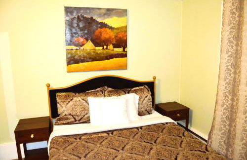 Grand Red - six-bedroom apartments near the UND campus - Foto 14