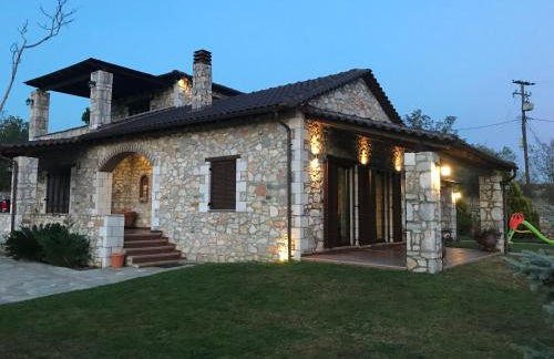 Petrines Villes Avramilias - Photo 42