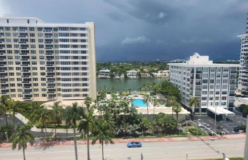 Entire Beach Front Condo w/ pool Amazing view 4pax - Photo 22