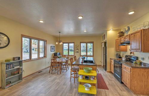 Large Ten Sleep Home on Main St, 10 Mins to Canyon - Foto 14