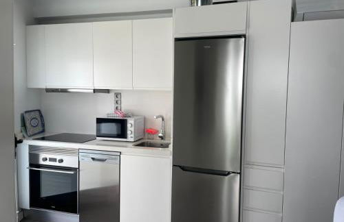 APARTAMENTO ATICO gran terraza y Jacuzzi cerca de la playa - Photo 6