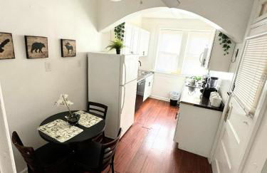 (53.1S) Forest Park, The Zoo, and much more - Foto 3