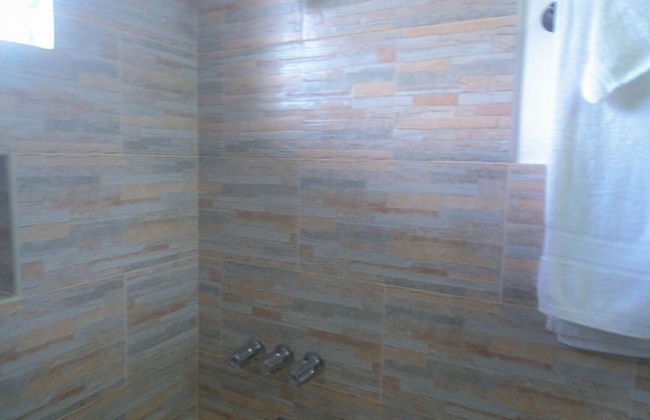 Kenwood Villa - Photo 20