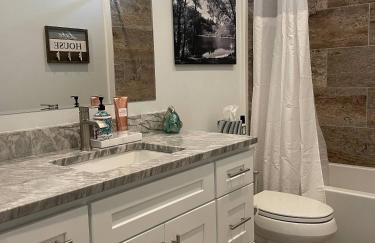 Chalet Retreat on Spectacle Lake - Foto 8