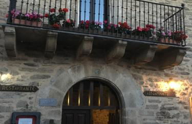 La Hoja de Roble - Photo 9