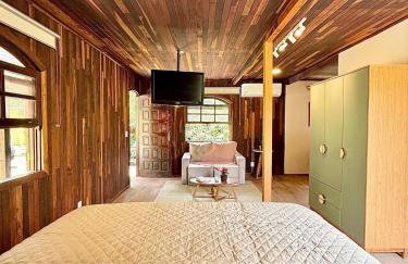 Chale Perfeito com hidromassagem e cafe da manha - 5 min da Rota do Vinho - Aya Chales - Foto 16