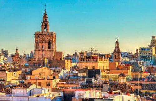 Valencia las Artes y Ciencias + Garaje + Netflix - Photo 28