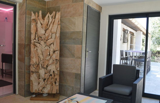 Modern Holiday Home With Private Pool and Garden - Foto 4