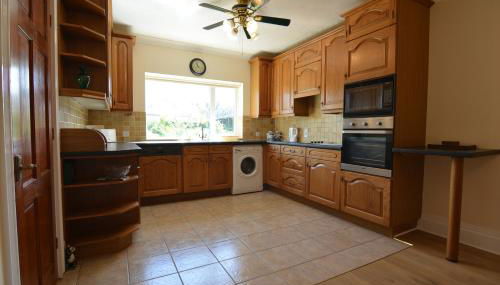 Arwel Aberporth - Foto 3, stove, dishwasher