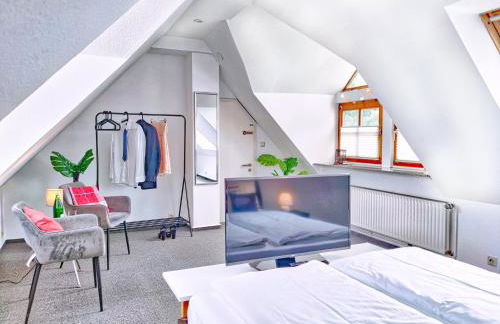 Early Year Deal - 150 qm Fachwerkhaus mit Heimkino & Privat-Sauna & Pool - Photo 2