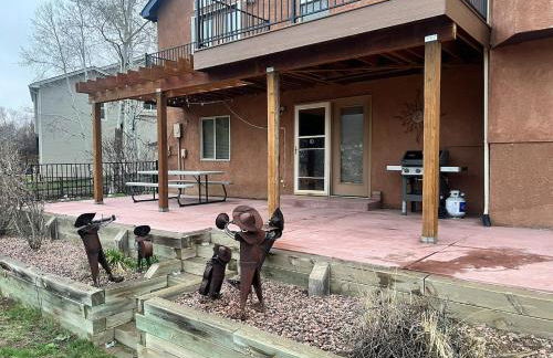 Picturesque Pueblo at Palmer Lake Sleeps 14 - Foto 35