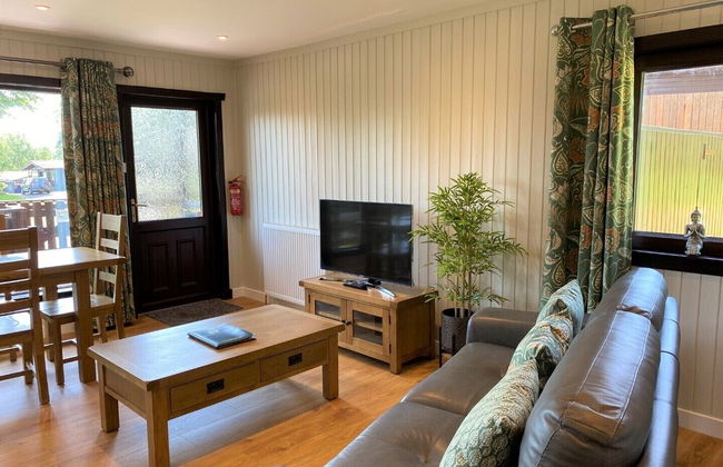 Birch Lodge 21 With Hot Tub, Newton Stewart - Photo 22