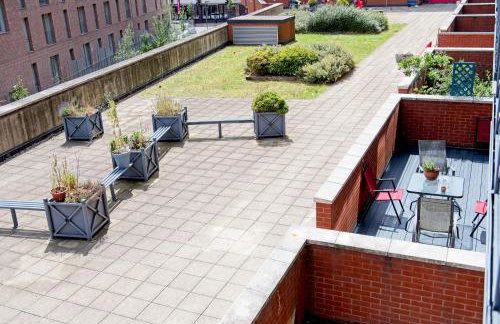 Birmingham City Centre Beautiful Apartment Walking Distance to Bullring Shopping Centre Private Parking - Photo 34