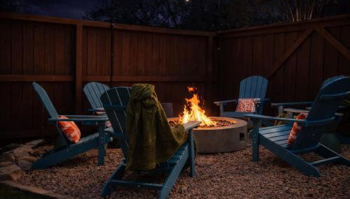 Sparkling Pool Hot Tub Game Room Kids Area - Foto 3