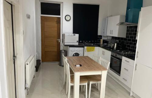 Potters Lodge, Oldham, Manchester by Edl Ventures Ltd - Foto 26