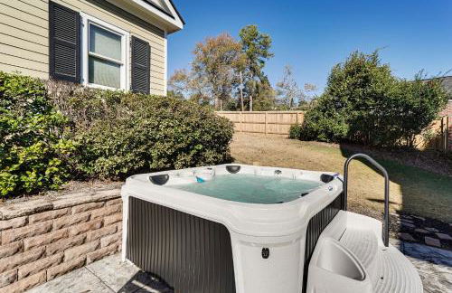 Summerville Historic Bungalow with Hot Tub - Foto 22
