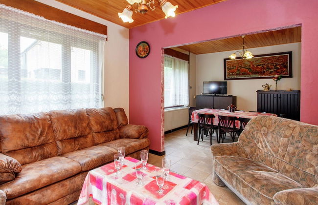 Quaint Holiday Home With Fenced Garden in Manhay - Photo 14