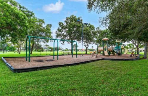 Luxury House with Movie Theater - Foto 32