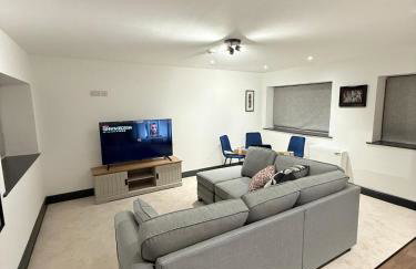 Cosy Apartment in Newark- Free Parking - Foto 1