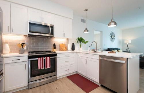 Chic 3-bed Apt with Pool & Hot Tub in Heart of DTLA - Foto 28