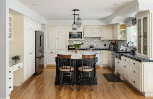 Luxury 5br 3 5ba w Pool & Hot Tub - Photo 44