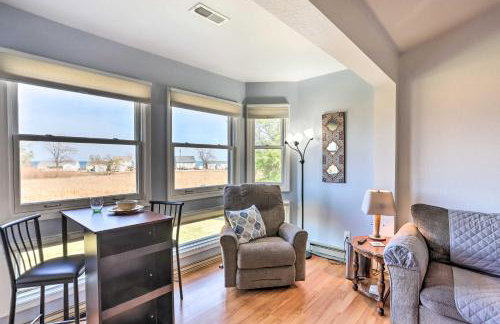 Quaint Couples Escape Pool, Near Lake Erie! - Foto 7