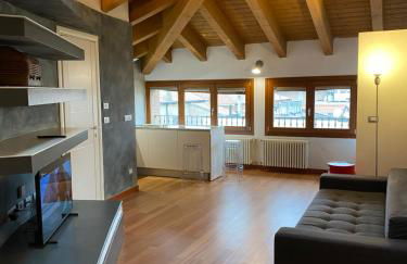 Interno 8 appartamento con box auto privato gratuito - Foto 2