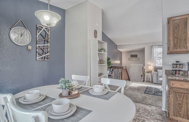 Mid-GoodnightVenture - Foto 19