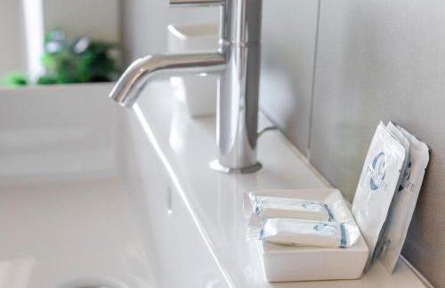 Hostdomus - Lagrange Luxury Apartment - Photo 36