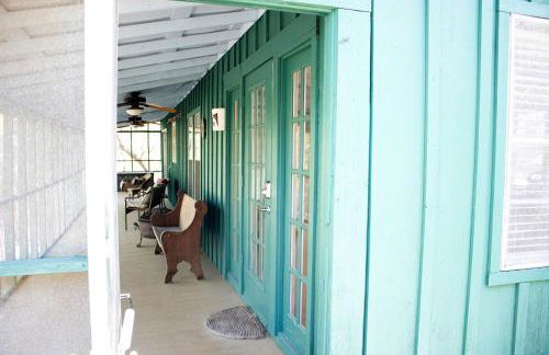 Group Cabin with Kayaks and Foosball Table in La Grange, Texas - Foto 25
