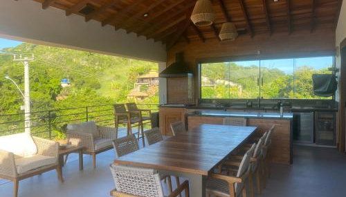 Casa alto padrão a 100 metros da praia brava - Foto 2