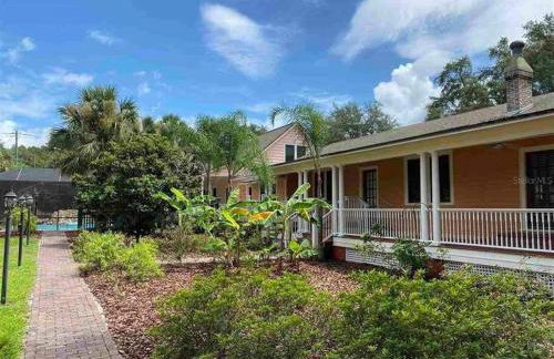 University House - 8 Bedrooms Walk to UF / Stadium - Foto 15