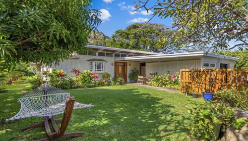Stunning Lanikai Home just steps to the Ocean-Authentic Hawaiian Tropical Charm - Foto 3, Garden, Garden view