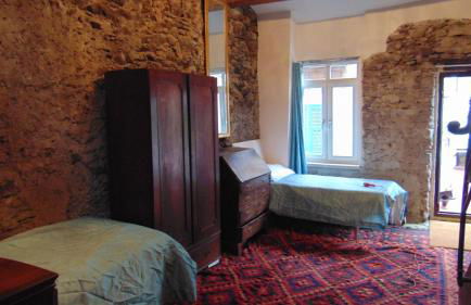 Casa Valentino in Via Liberale Isolabona Sleeps 8 Isolabona Italy - Foto 14