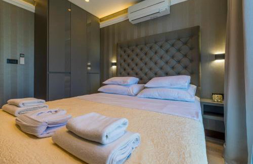 BEACH FRONT VILLA FRAN - DELUXE PENTHOUSE SUITE with private pool - Foto 24