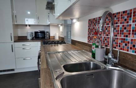 Modern house in City Centre with private parking and gated property - Foto 60