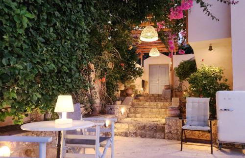 View-topia Amazing View, Private Pool, Close to the center. - Photo 15